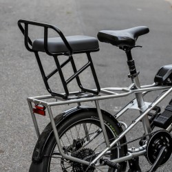 Passenger seat riser